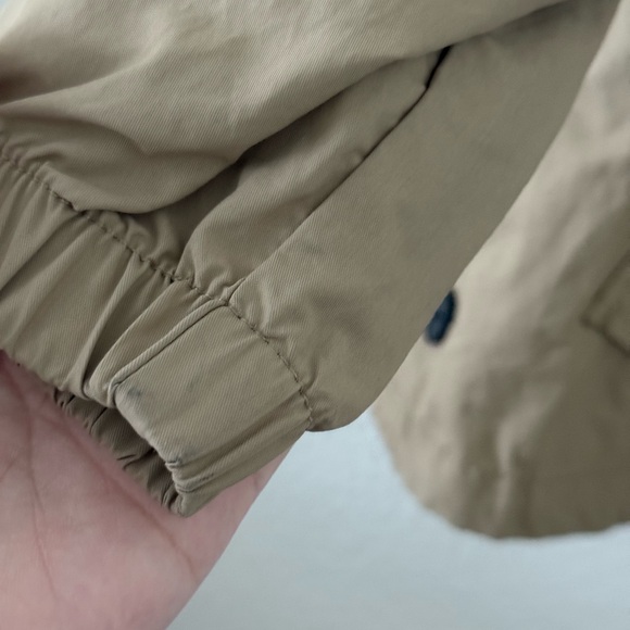 Gap - Picture 2 of 5